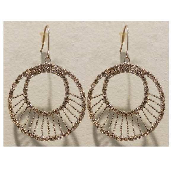 New Henri Bendel's Swarovski Rhinestone Crystal Circle Earrings - Picture 2 of 2